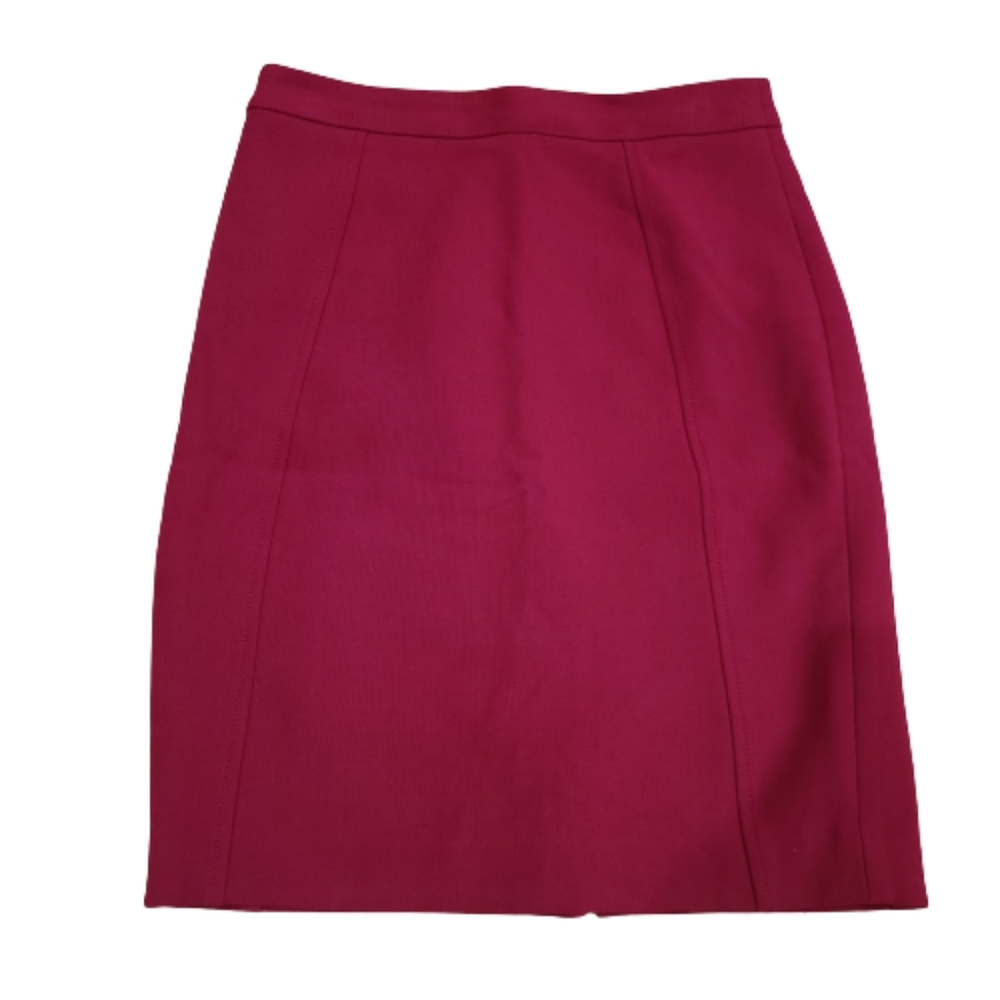 Halogen short skirt size 2P, dark purple